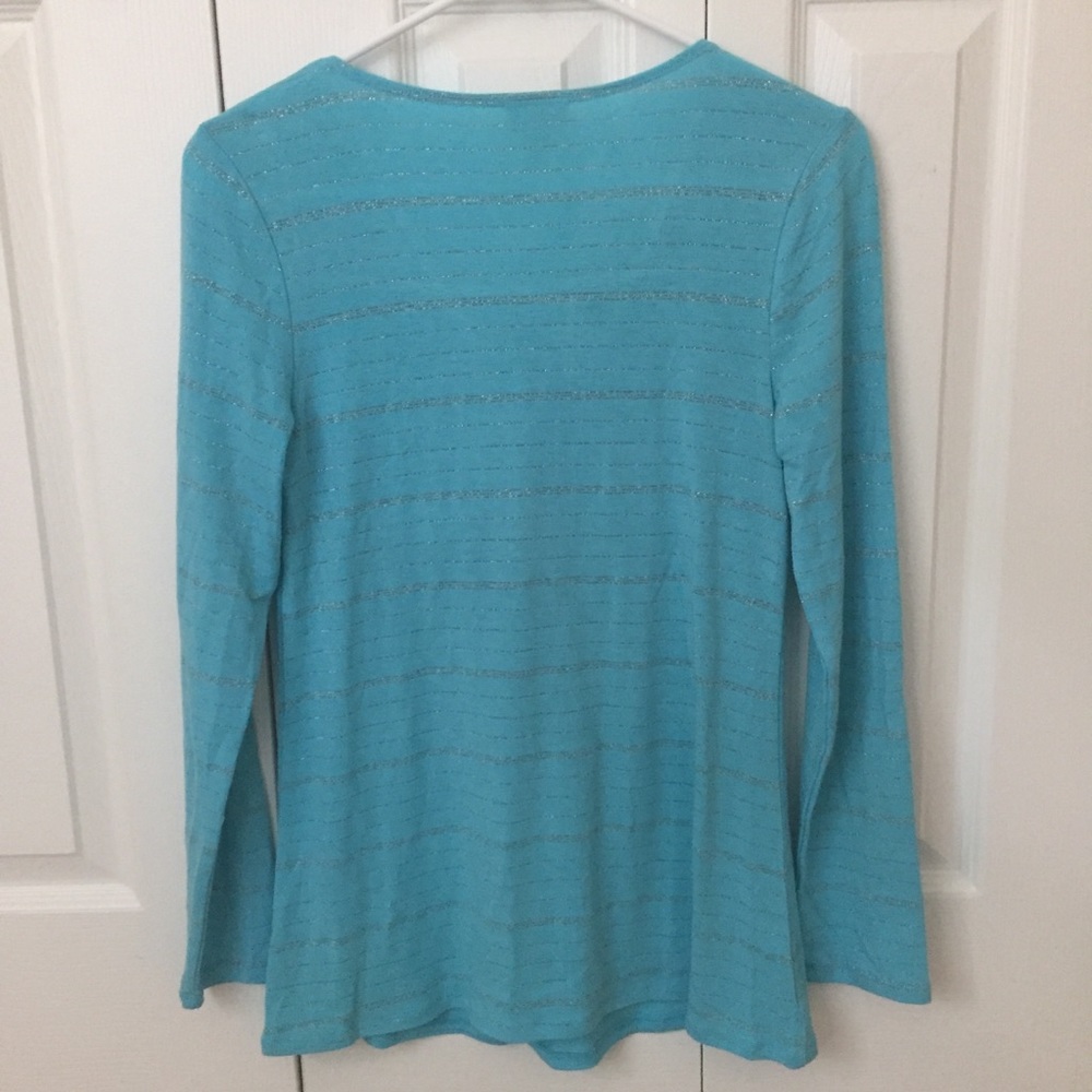 Girl’s Top - Picture 2 of 3